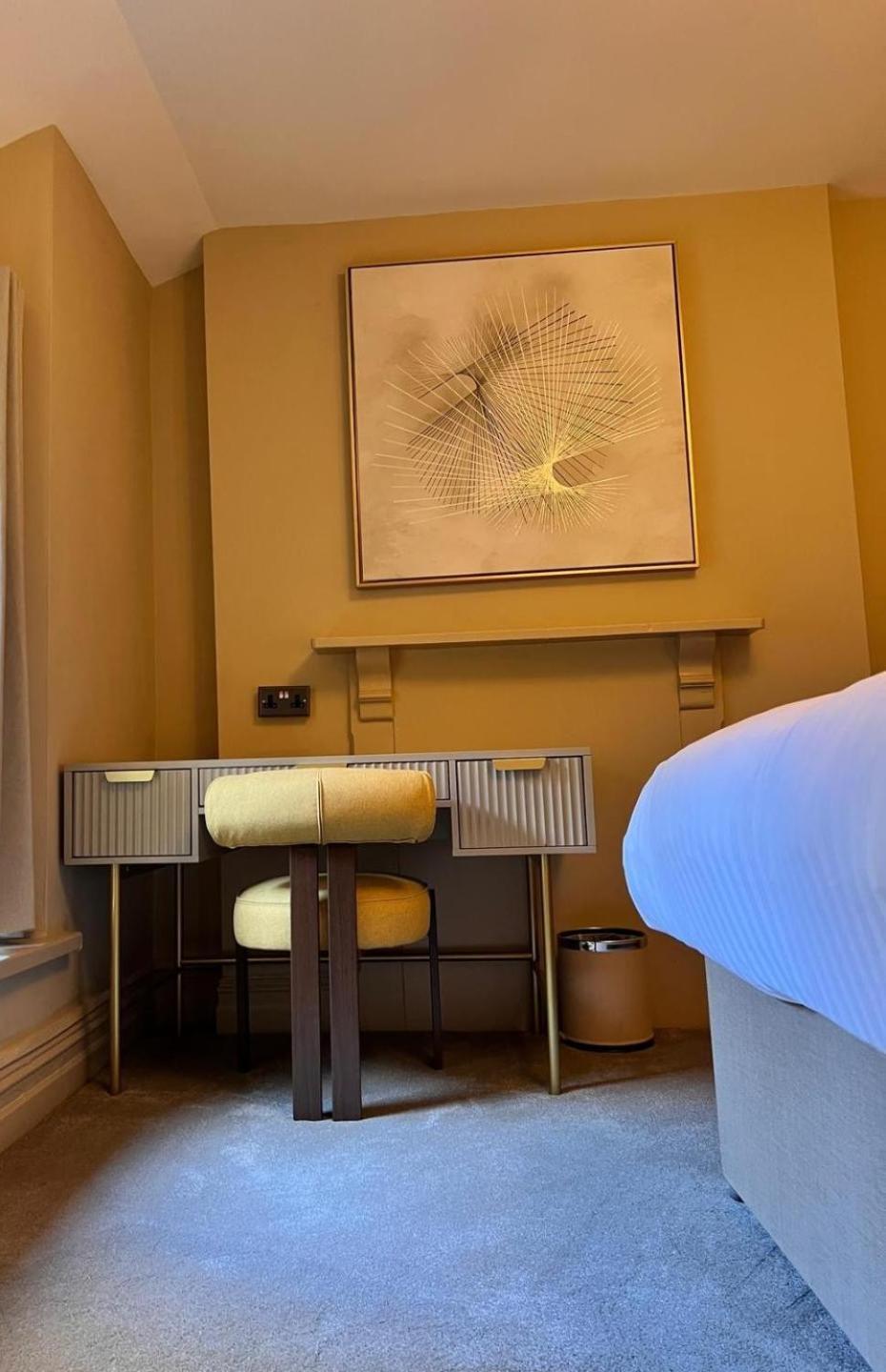 The Blueberry Hotel Понтиприд Екстериор снимка